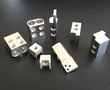 温州企丰精密五金 厂家直销优质铜端子与电表接线柱，兼营化妆品批发